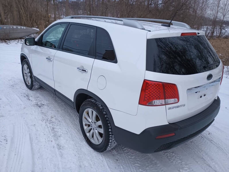 2011 Kia Sorento LX