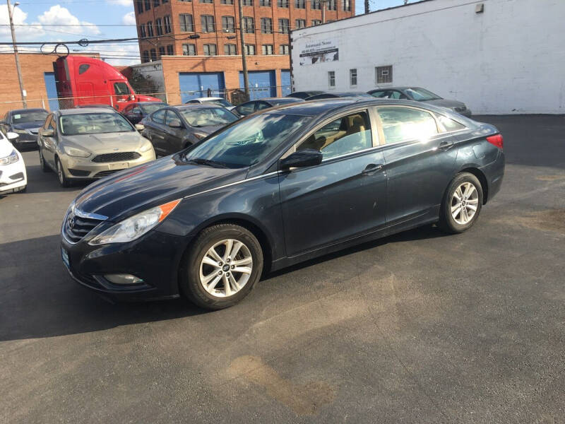 2013 Hyundai Sonata GLS photo 5