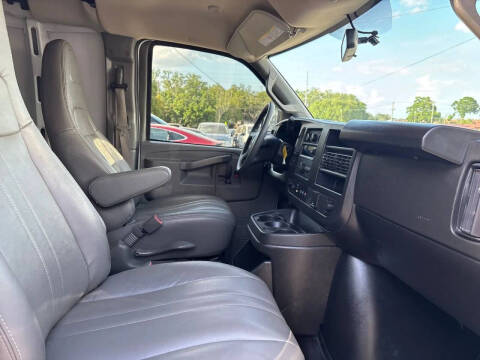 2024 GMC Savana 2500