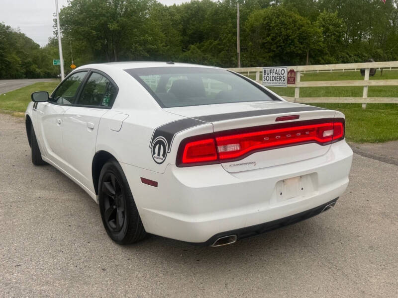 2012 Dodge Charger SE