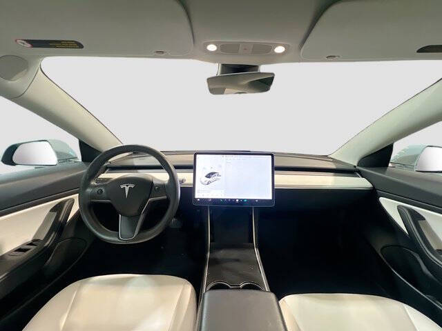 2020 Tesla Model 3 Standard Range