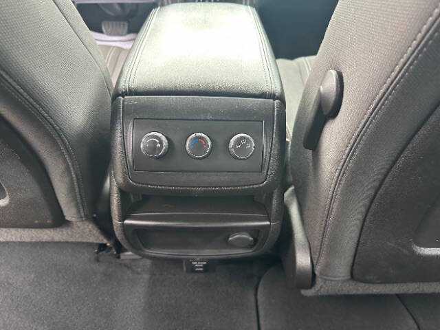 2016 GMC Acadia SLE-2