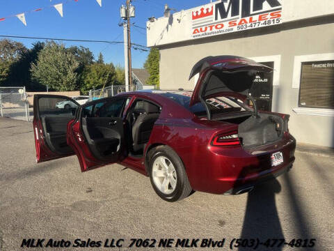 2017 Dodge Charger SE
