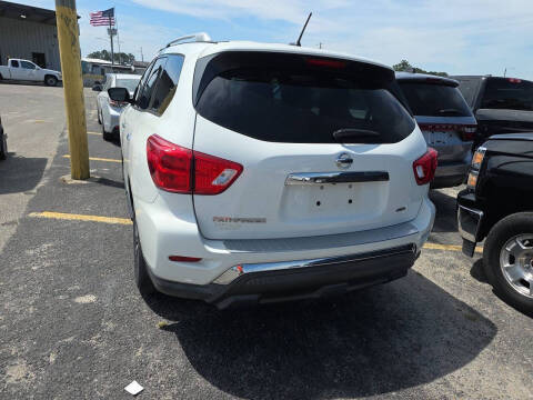 2017 Nissan Pathfinder S