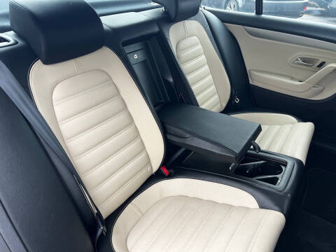 2010 Volkswagen CC Sport