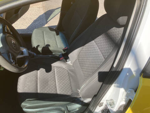 2018 Kia Rio 5-Door LX