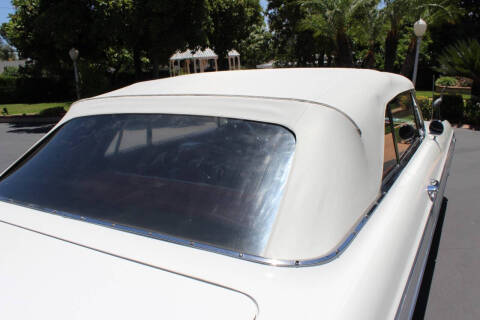 1961 Oldsmobile Starfire