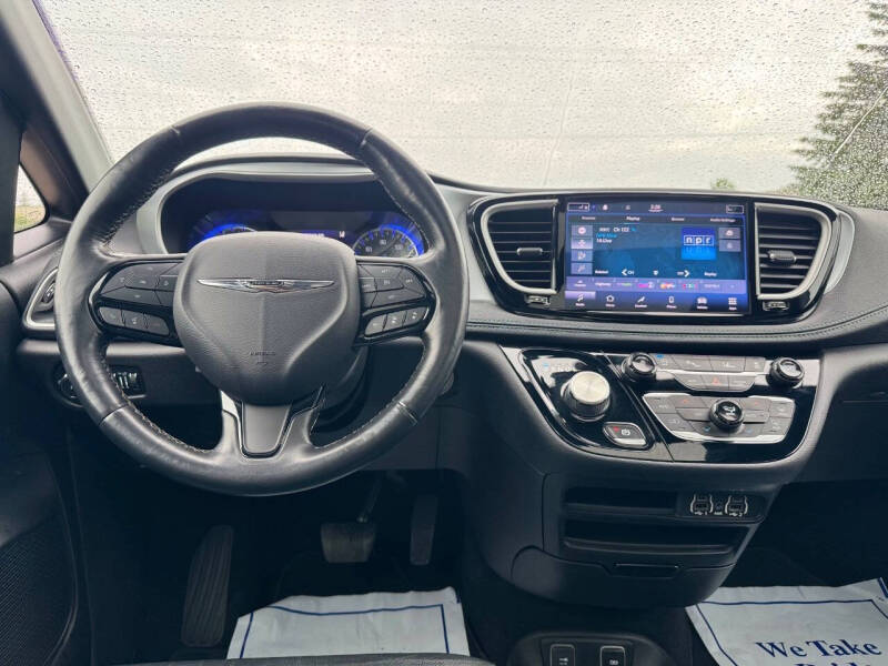 2021 Chrysler Pacifica Touring L