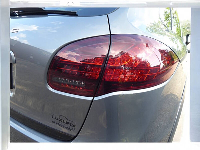 2014 Porsche Cayenne GTS