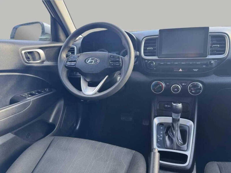 2021 Hyundai Venue SE