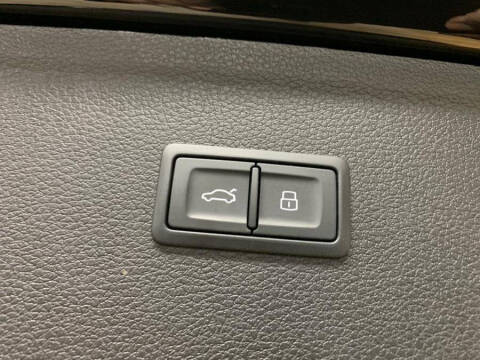 2023 Audi Q5 quattro Premium 40 TFSI