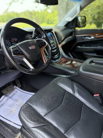 2018 Cadillac Escalade Luxury