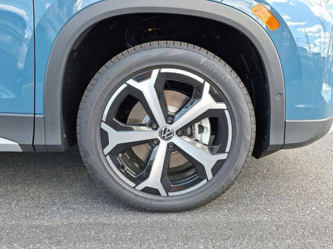 2025 Volkswagen Tiguan SE 4Motion