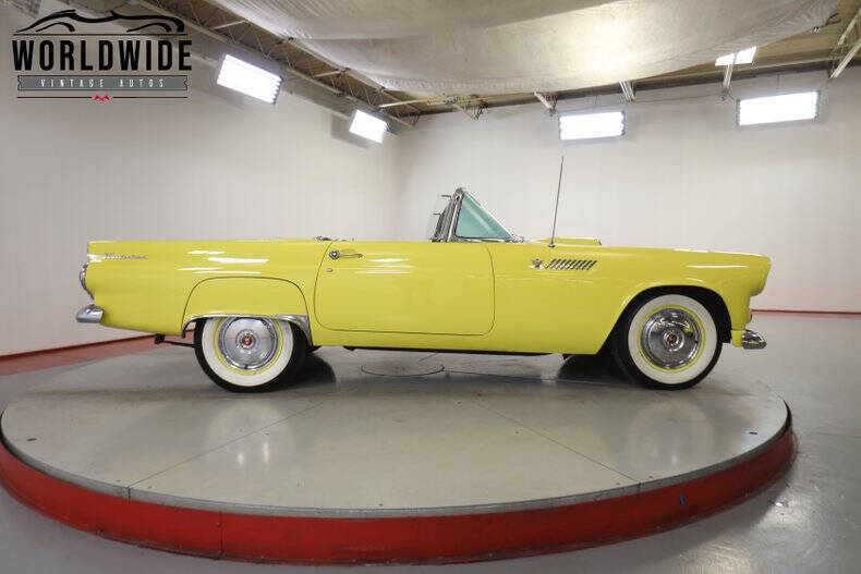 1955 Ford Thunderbird