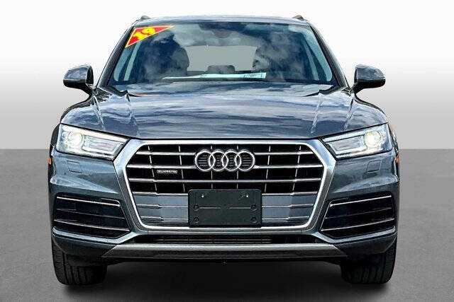2019 Audi Q5 quattro Premium 45 TFSI