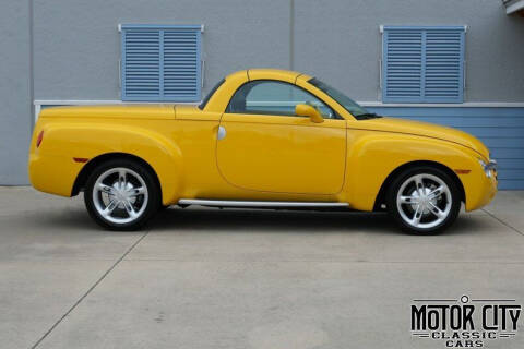2004 Chevrolet SSR LS