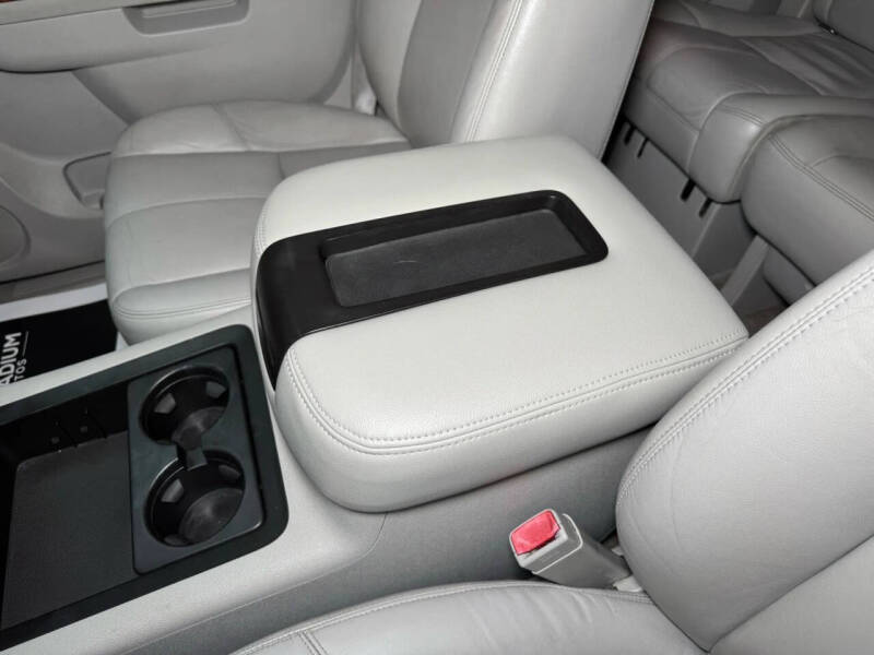 2012 Chevrolet Suburban LT