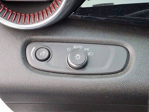 2025 Chevrolet Trax RS