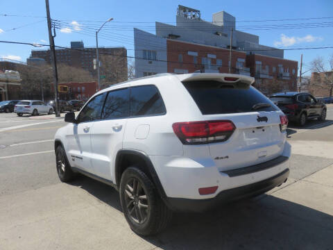 2017 Jeep Grand Cherokee Laredo 75th Anniversary