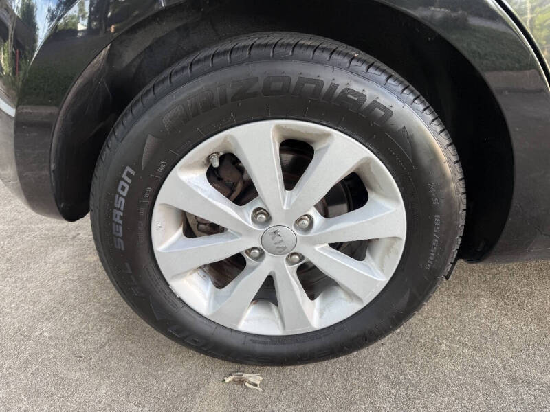 2015 Kia Rio 5-Door EX