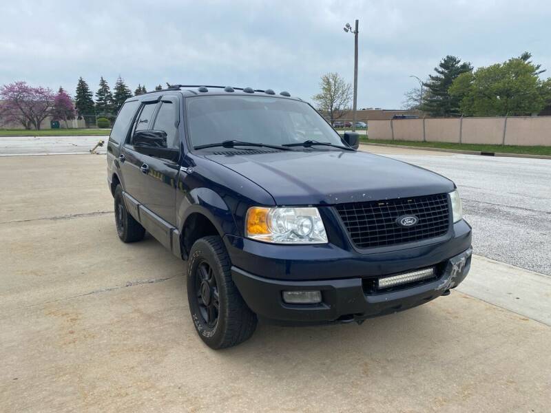 2004 Ford Expedition for sale at JE Autoworks LLC in Willoughby OH