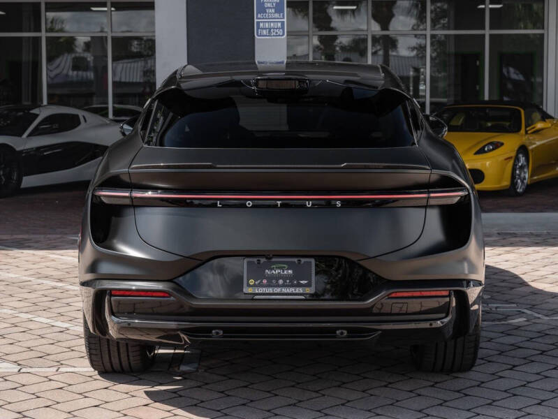 2025 Lotus Eletre Carbon
