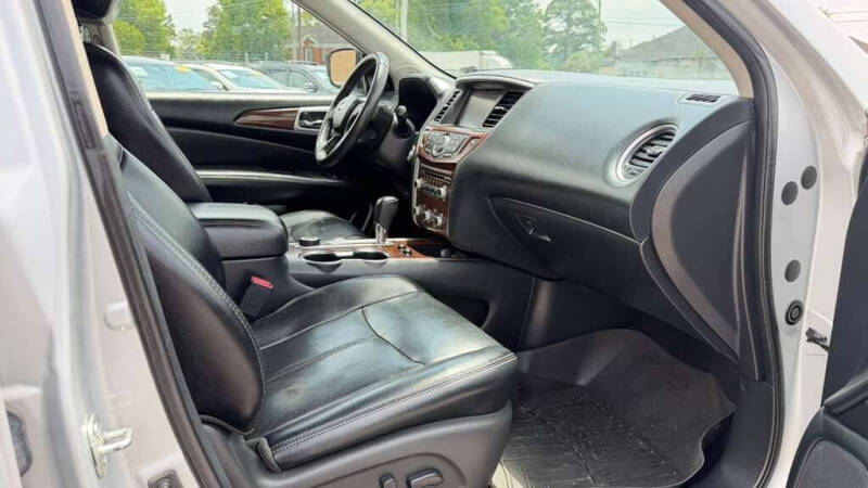 2020 Nissan Pathfinder Platinum