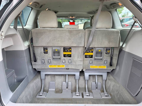 2014 Toyota Sienna L 7-Passenger