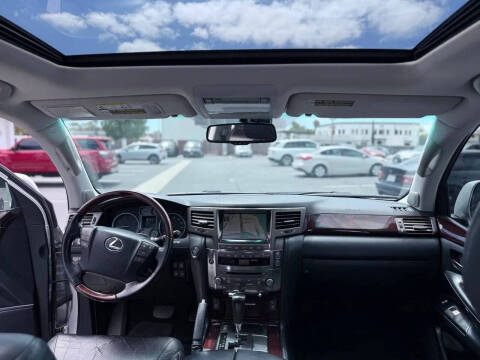 2011 Lexus LX 570