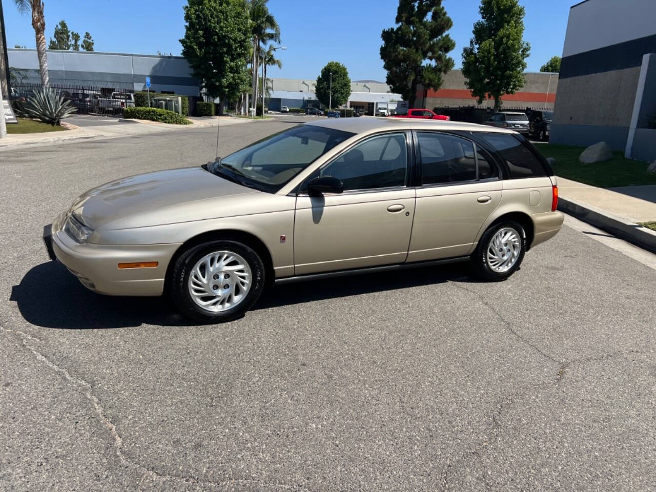 1998 Saturn S-Series for sale at ZRV AUTO INC in Brea, CA