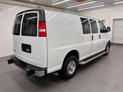 2023 Chevrolet Express 2500