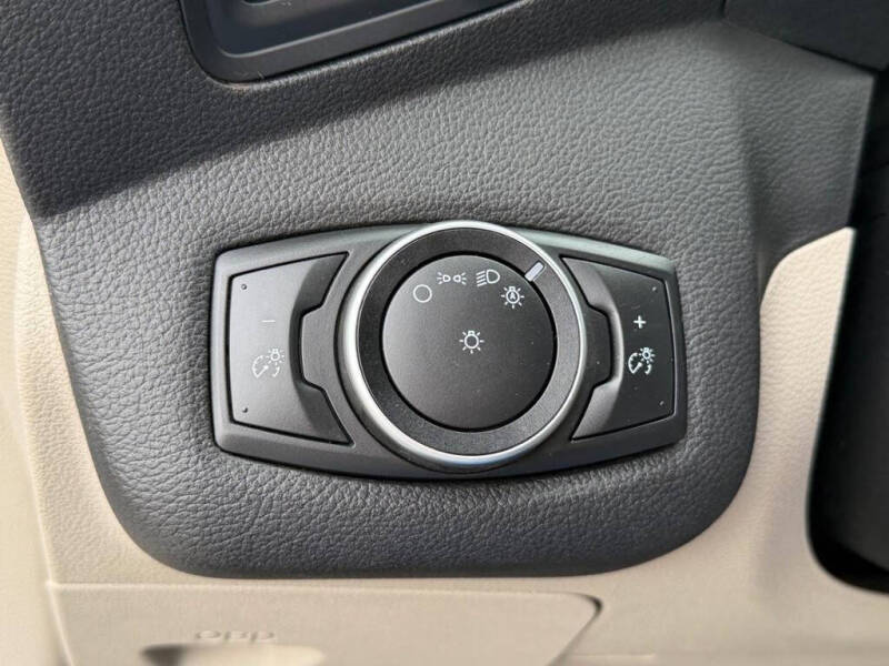 2017 Ford C-MAX Hybrid SE