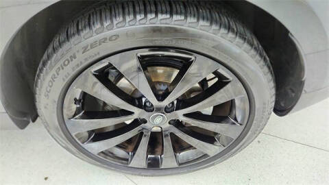 2024 Land Rover Range Rover Sport P360 SE