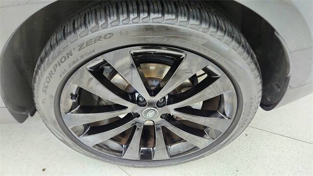 2024 Land Rover Range Rover Sport P360 SE