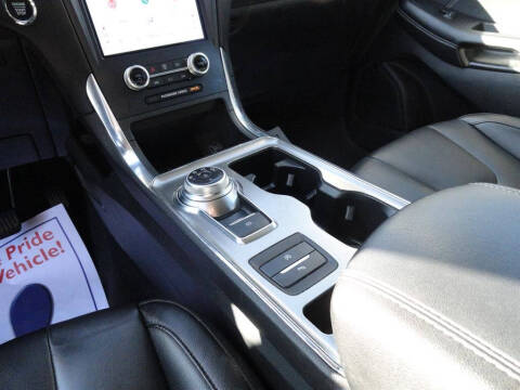 2022 Ford Edge Titanium