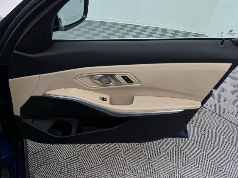 2024 BMW 3 Series 330i xDrive