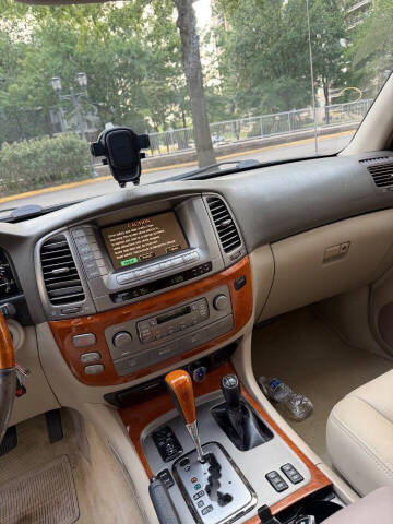 2003 Lexus LX 470