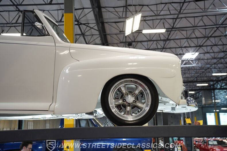 1947 Ford Deluxe
