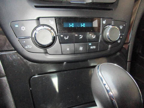 2013 Buick Regal Premium 2