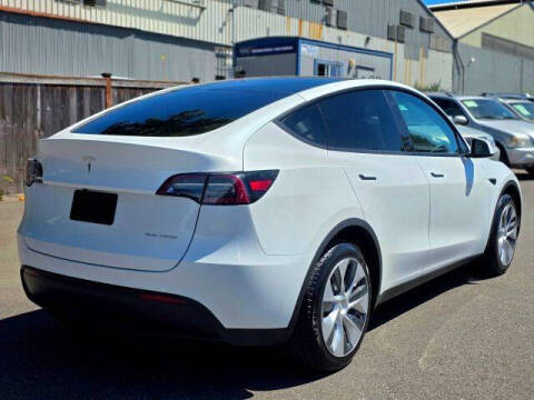 2023 Tesla Model Y Long Range
