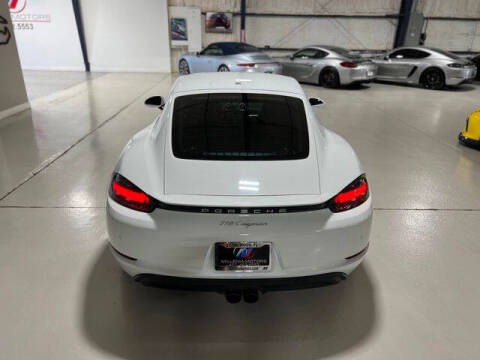 2019 Porsche 718 Cayman