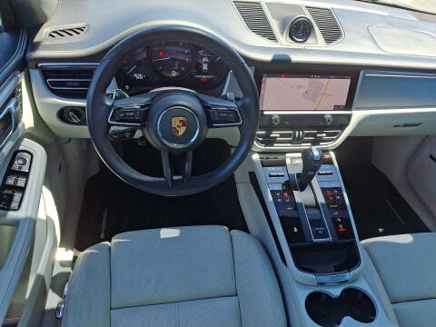 2023 Porsche Macan