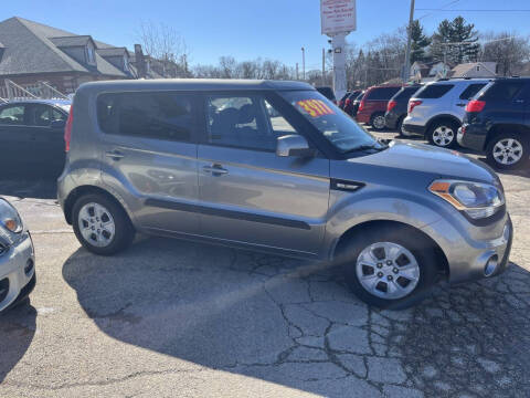 2013 Kia Soul for sale at Amigos Auto Sales Inc in Waukegan IL