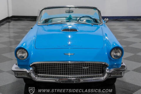 1957 Ford Thunderbird