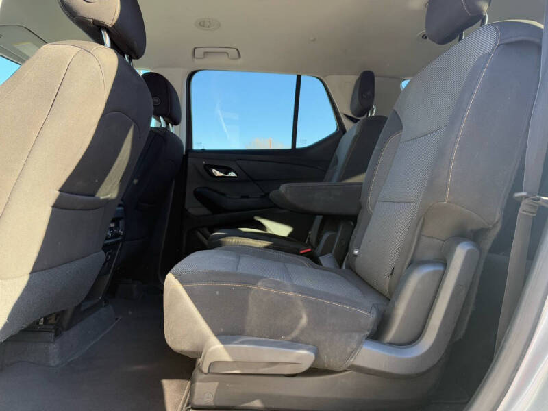 2018 Chevrolet Traverse LT Cloth