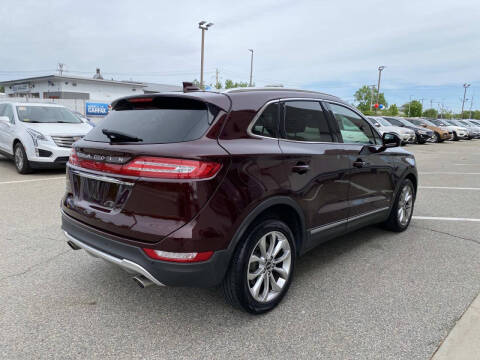 2019 Lincoln MKC Select