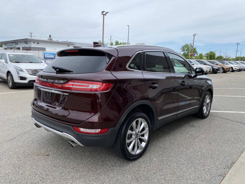 2019 Lincoln MKC Select