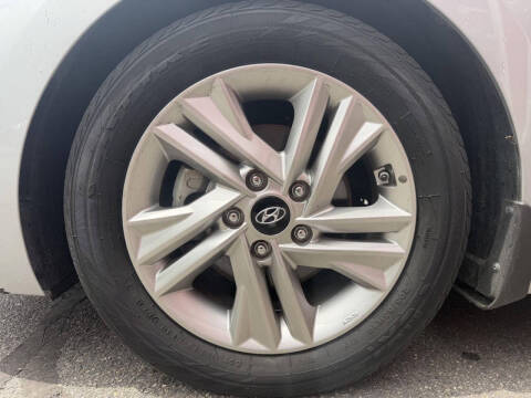 2020 Hyundai Elantra