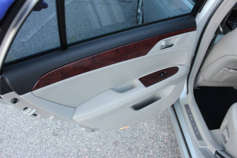 2011 Toyota Avalon Limited