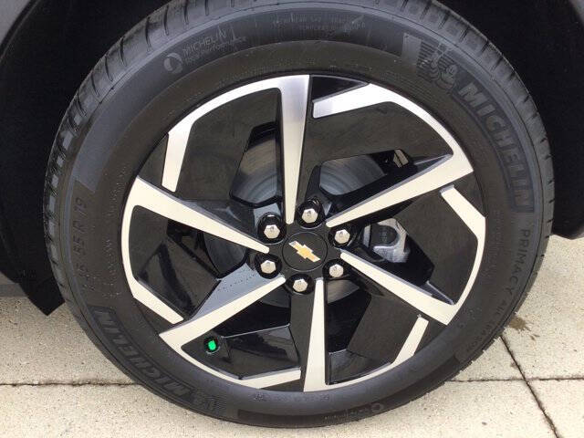 2026 Chevrolet Equinox EV LT 2